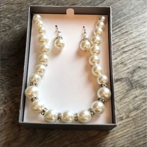 Rhinestone Pearl earrings and necklace new this necklace is 19-24 inches long